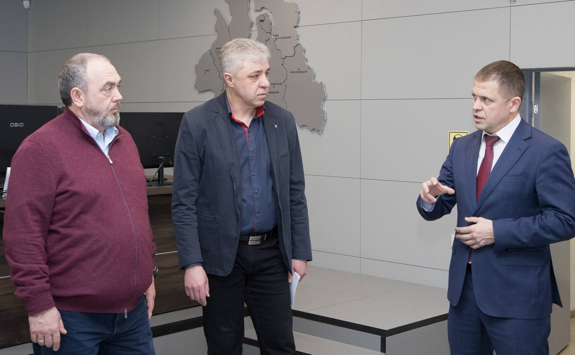 Алексей Ситников в ходе поездки в Салехард провёл встречу с сотрудниками аварийно-спасательной службы — государственного бюджетного учреждения «Ямалспас»