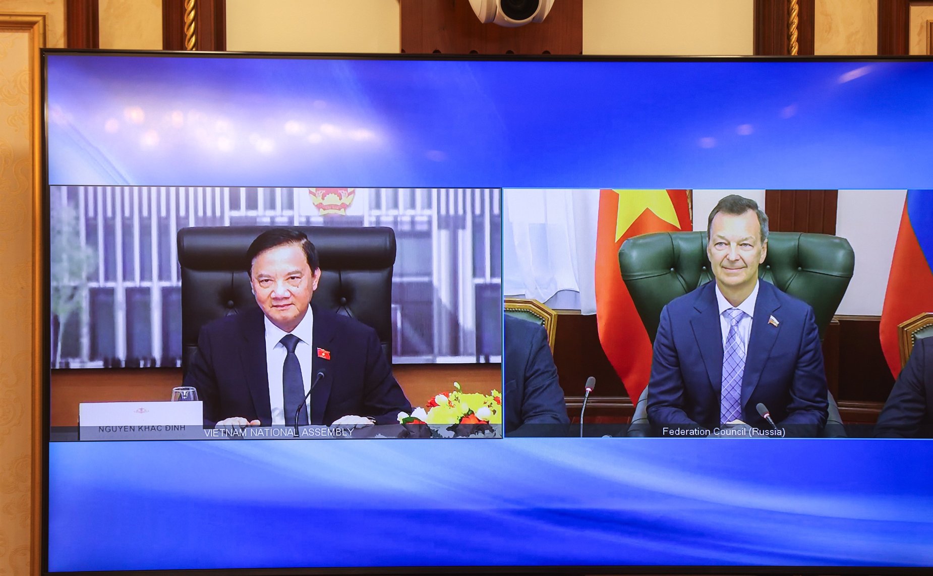 Встреча первого заместителя Председателя Совета Федерации Андрея Яцкина с заместителем Председателя Национального собрания Социалистической Республики Вьетнам Нгуен Кхак Динем в формате совместного заседания групп по сотрудничеству