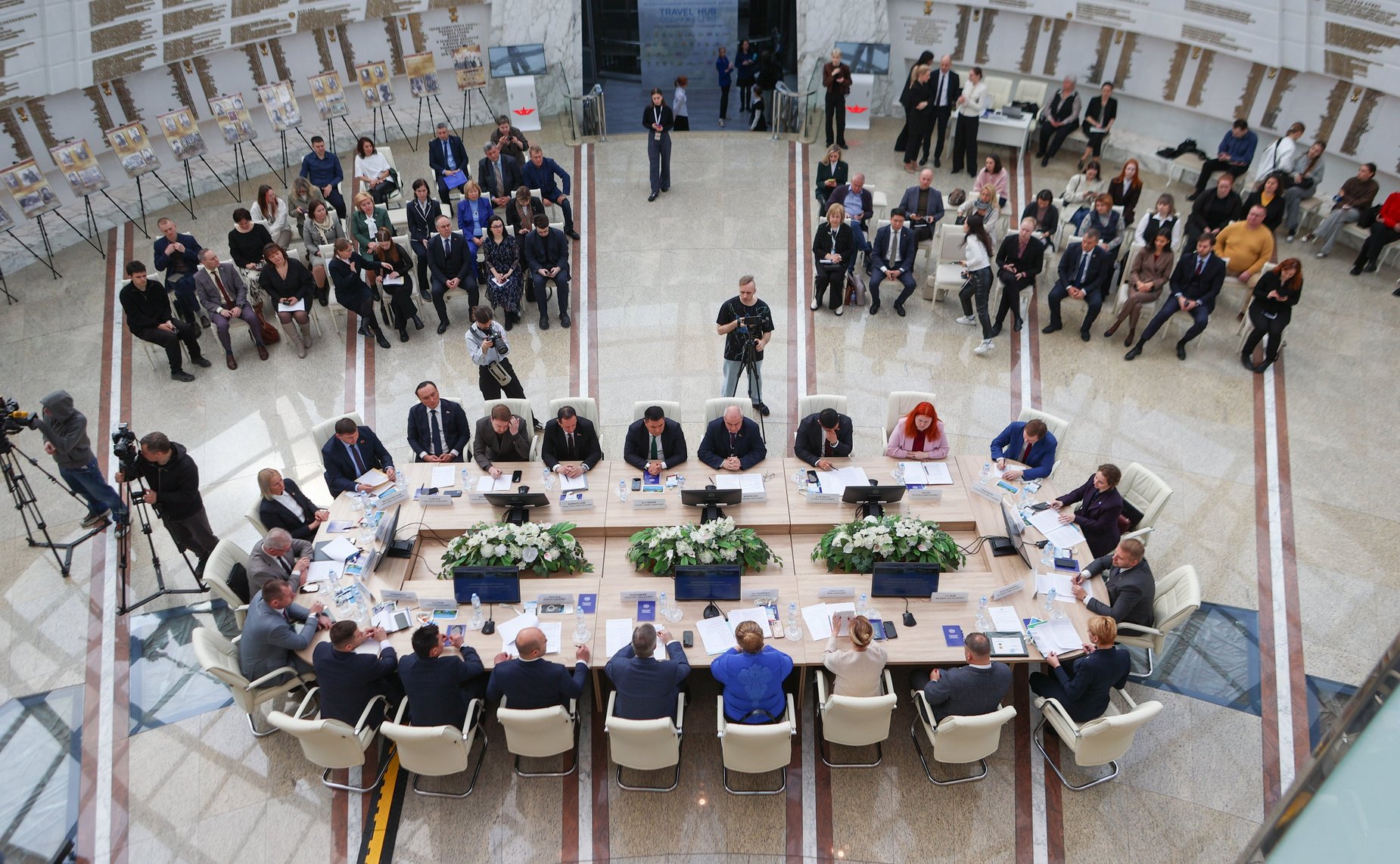 Заместитель Председателя Совета Федерации Инна Святенко приняла участие в заседании круглого стола на тему «Патриотический туризм и сотрудничество государств СНГ в сохранении памяти и воспитании будущих поколений»