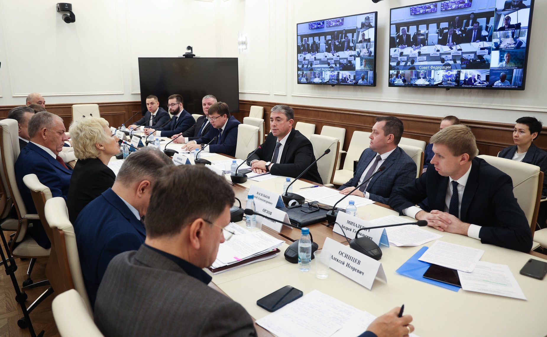 Совещание Комитета Совета Федерации по аграрно-продовольственной политике и природопользованию на тему «О ходе реализации первого и второго этапов программы инвестиционных квот на строительство судов рыбопромыслового флота и рыбоперерабатывающих заводов»