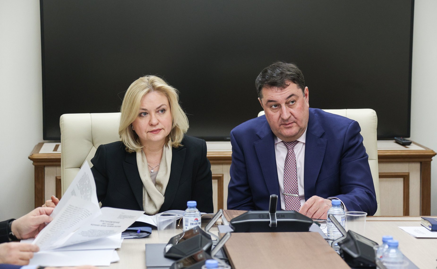 Заседание Комиссии Совета Федерации по контролю за достоверностью сведений о доходах, об имуществе и обязательствах имущественного характера, представляемых сенаторами Российской Федерации, под председательством заместителя Председателя Совета Федерации