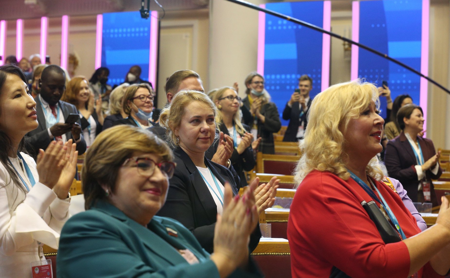 Заключительное пленарное заседание Третьего Евразийского женского форума «Женщины: глобальная миссия в новой реальности»