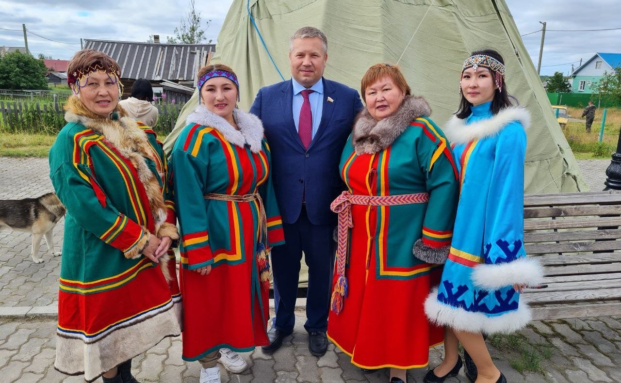 Денис Гусев совершил рабочую поездку в муниципальное образование «Омский сельсовет» Заполярного района Ненецкого АО