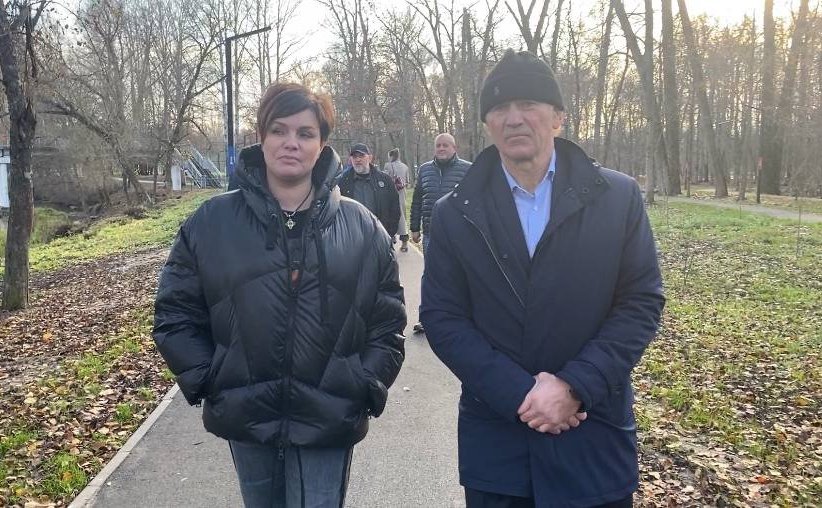 Александр Брыксин проинспектировал в Курске завершение работ по строительству спортплощадки