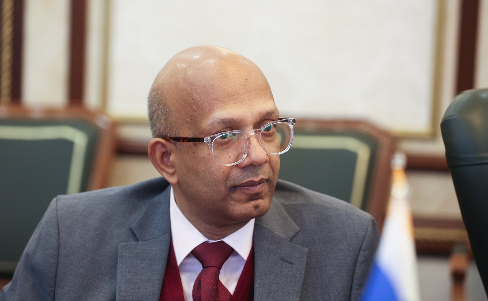 Встреча первого заместителя председателя Комитета СФ по международным делам Андрея Денисова с делегацией Республики Индии во главе с членом Народной палаты парламента Каниможи Карунанидхи