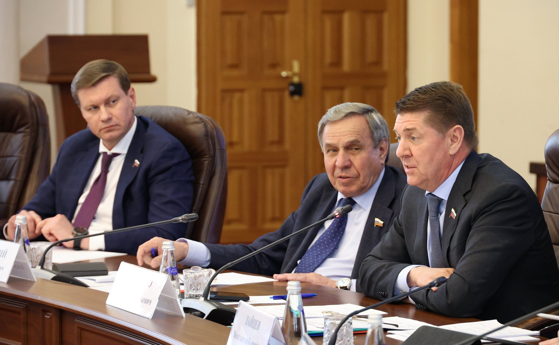 Сенаторы провели выездное совещание, посвященное реализации Постановления СФ о господдержке социально-экономического развития Иркутской области