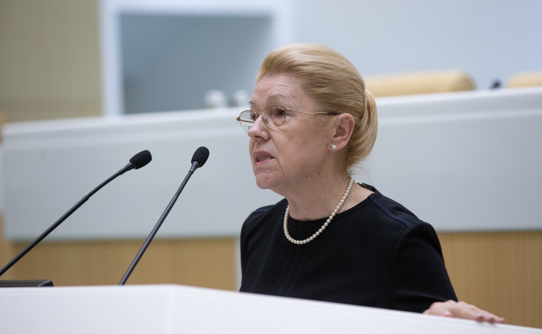 Елена Мизулина