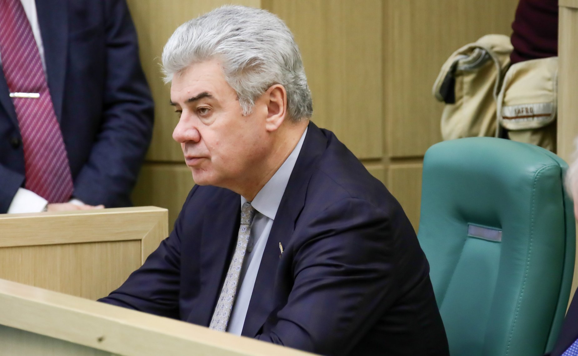 Виктор Бондарев