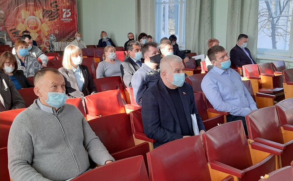 Сергей Мартынов в рамках работы в регионе посетил Сернурский район и принял участие в сессии райсобрания