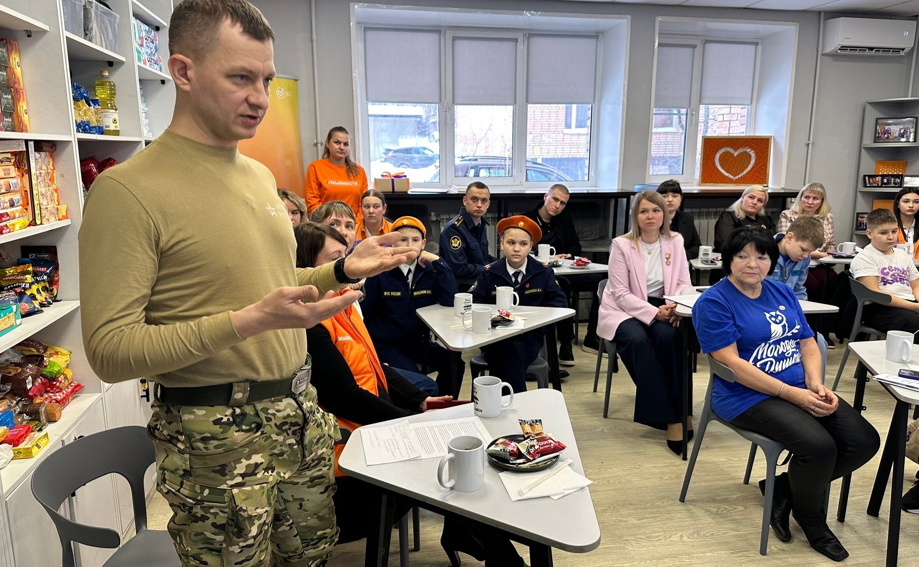 Игорь Мурог встретился с волонтерами «Добро.Центр города Рязани» и вручил награды активистам