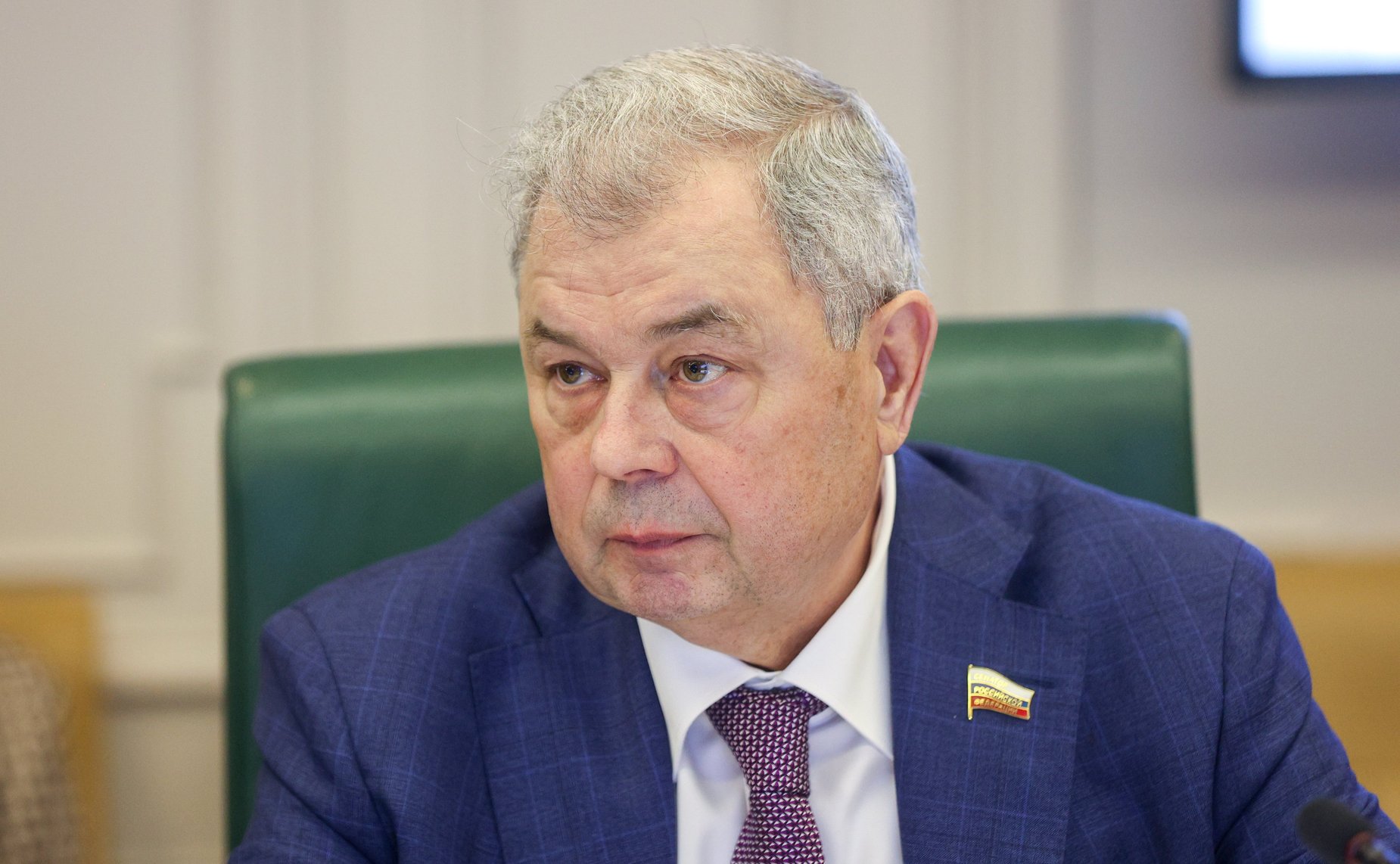 Анатолий Артамонов
