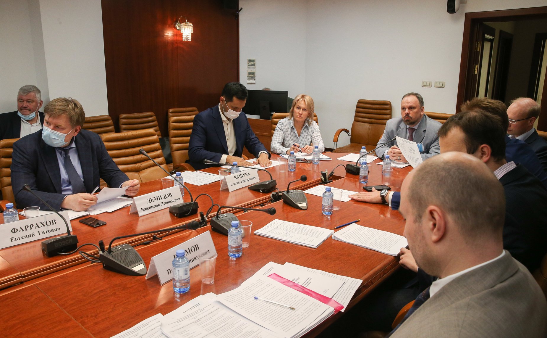 «Круглый стол» на тему «Законодательное обеспечение создания и деятельности малых (юниорных) геолого-разведочных компаний»