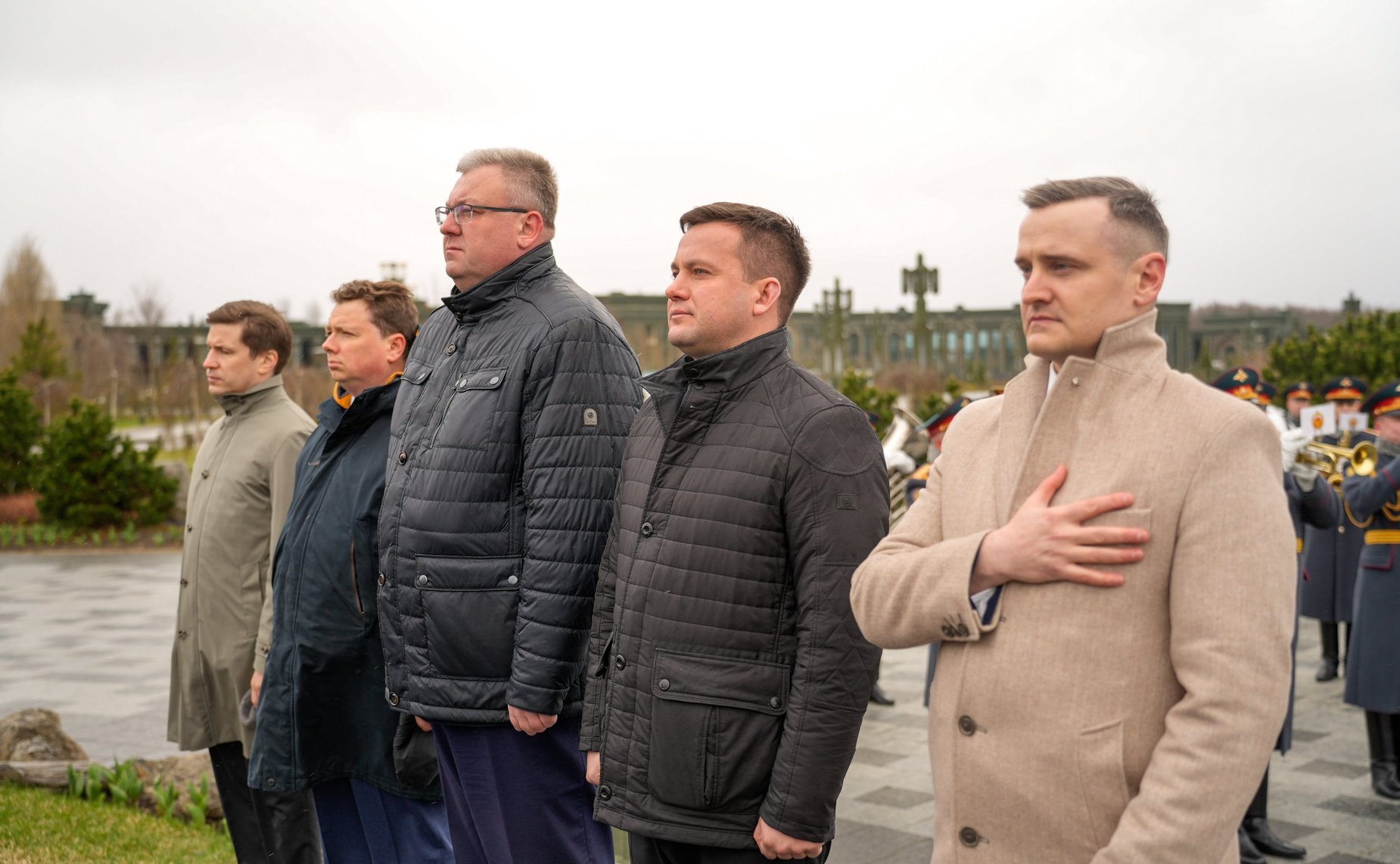 Сенаторы посетили парк «Патриот»