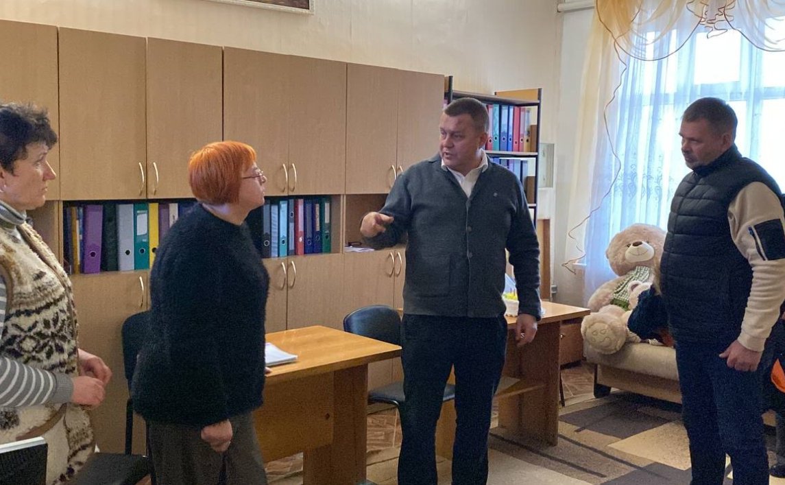 Игорь Кастюкевич посетил детский социально-реабилитационный центр в Новокиевке Херсонской области