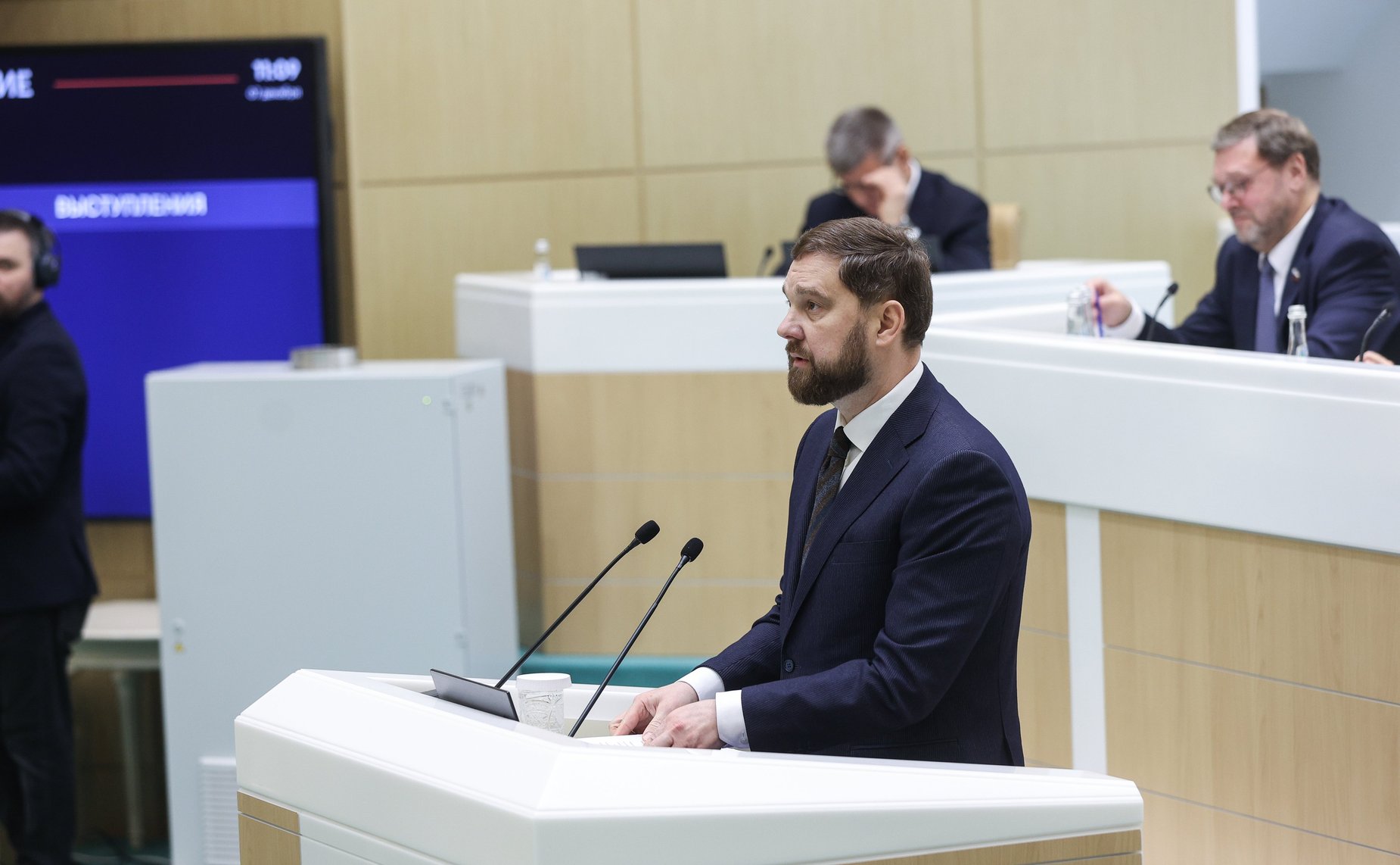 Руководитель Федерального агентства по делам национальностей Игорь Баринов