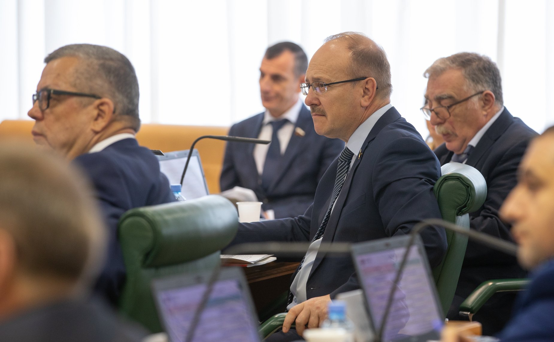 Парламентские слушания Комитета СФ по бюджету и финансовым рынкам на тему «Вопросы совершенствования законодательства РФ о контрактной системе в сфере закупок товаров, работ, услуг для обеспечения государственных и муниципальных нужд»