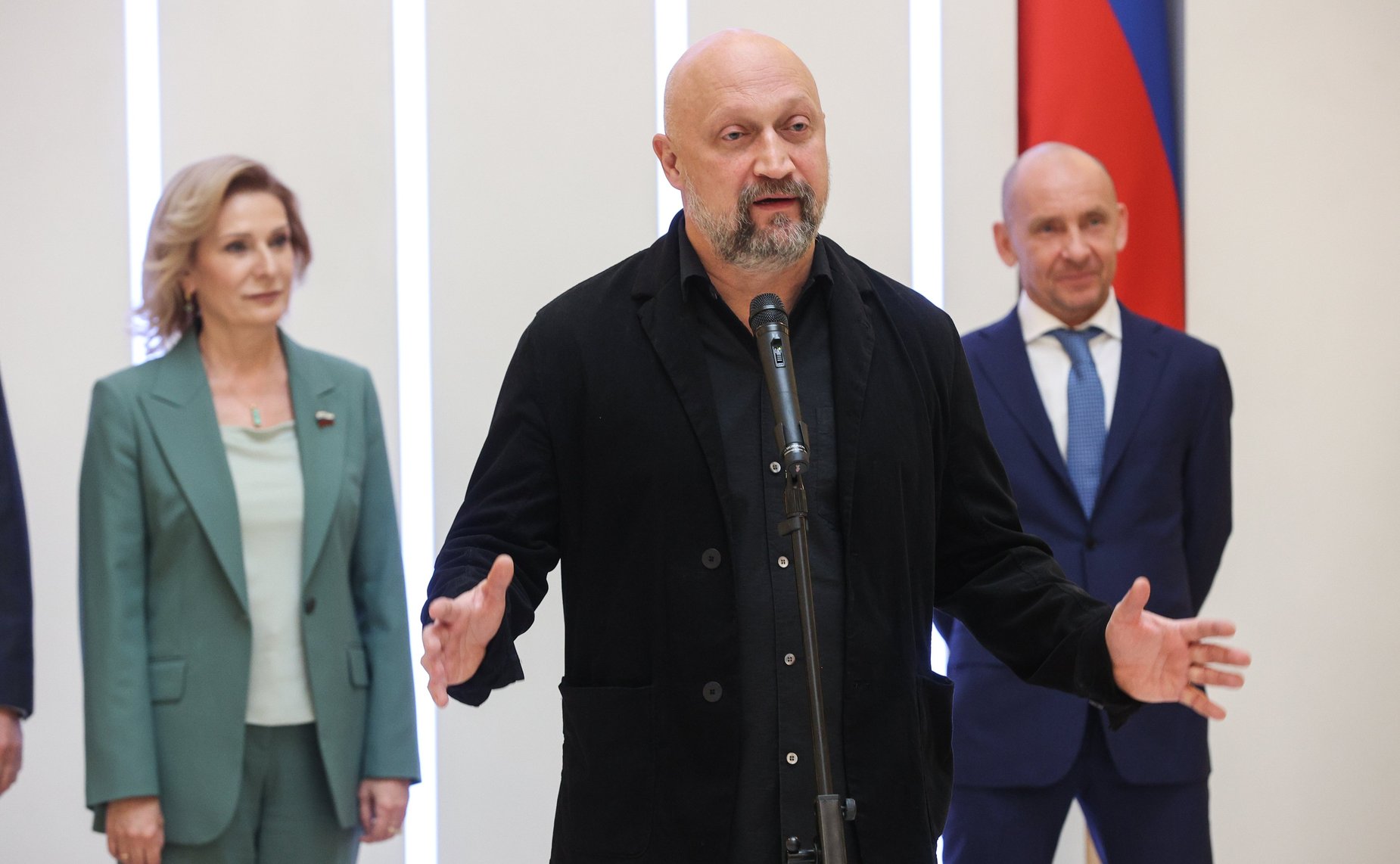 Инна Святенко и Андрей Чернышев поприветствовали в Совете Федерации детей, которые являются победителями и призёрами паралимпийских чемпионатов