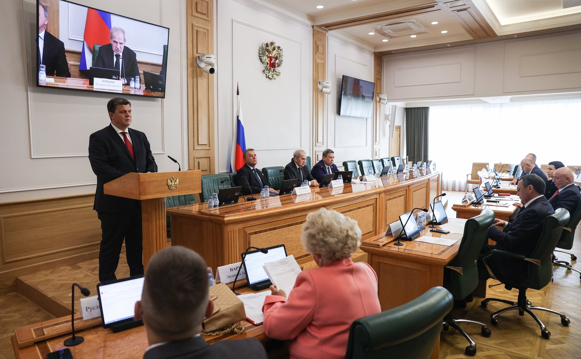 Заседание Комитета СФ по конституционному законодательству и государственному строительству