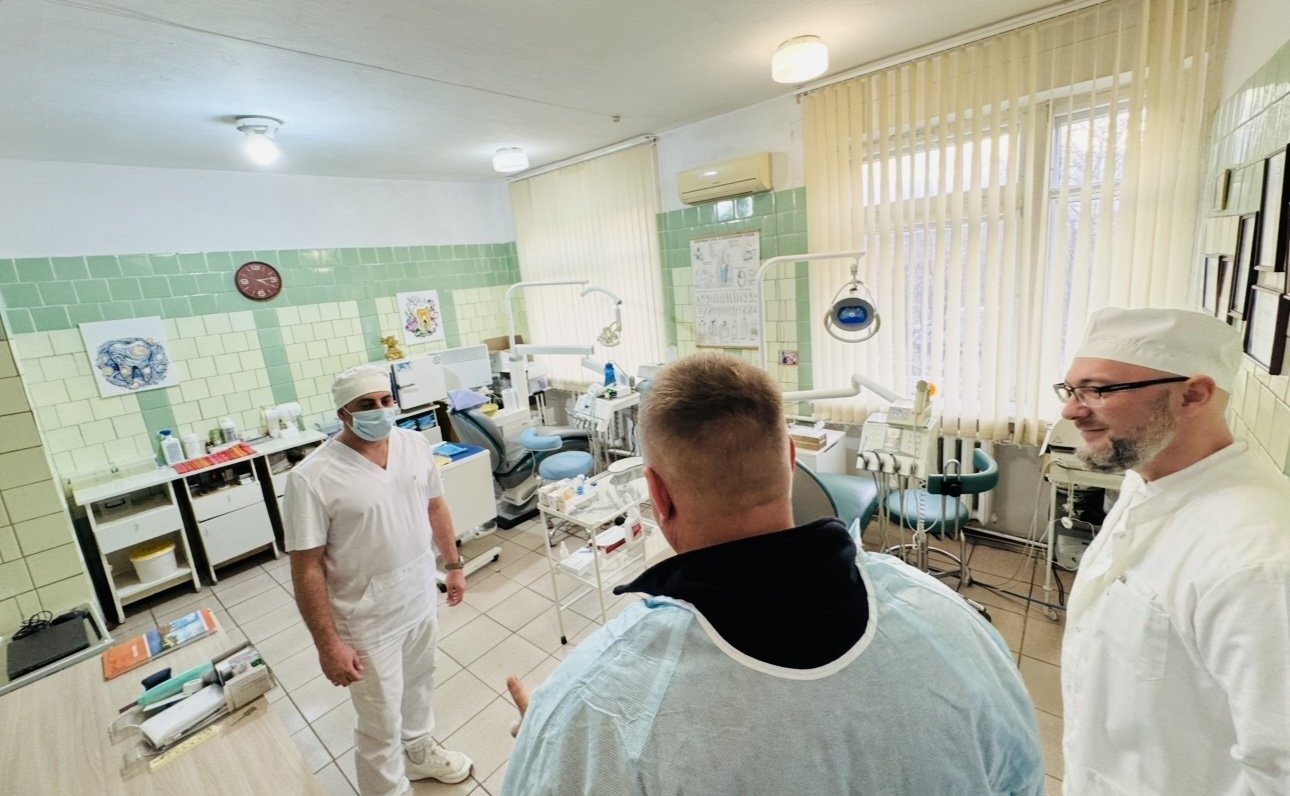 Игорь Кастюкевич посетил военный госпиталь, расположенный в одном из населенных пунктов региона