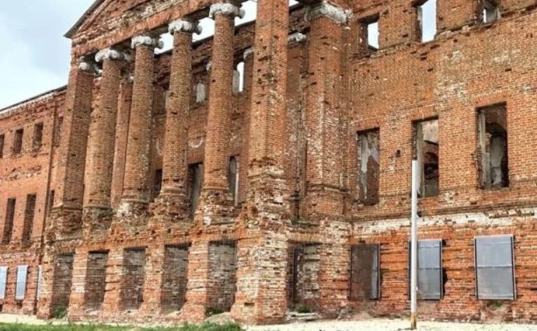 Юлия Лазуткина в рамках рабочей поездки в регион посетила Нижнеломовский, Наровчатский и Сердобский районы