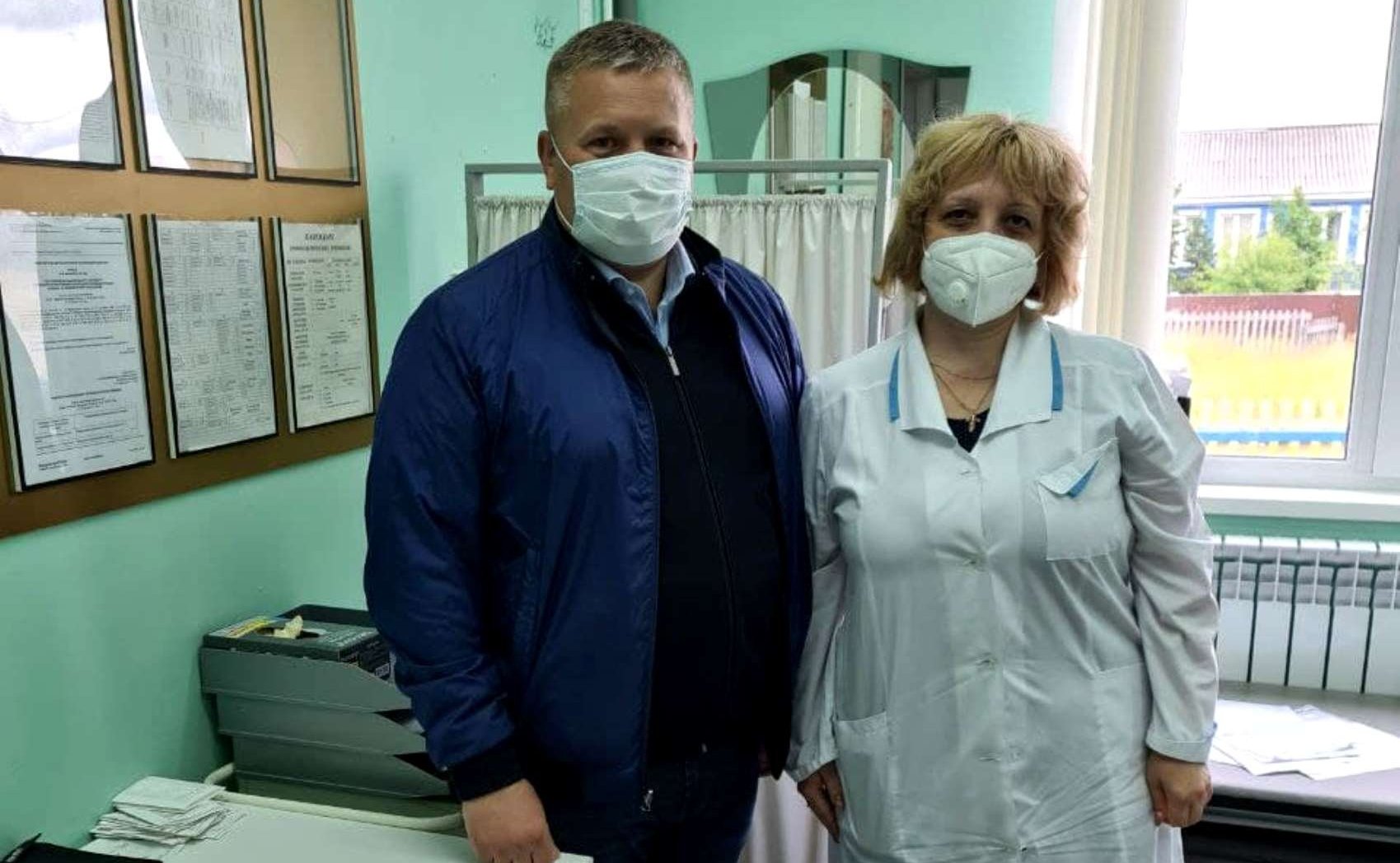 Денис Гусев в ходе работы в регионе посетил Оксинскую участковую больницу