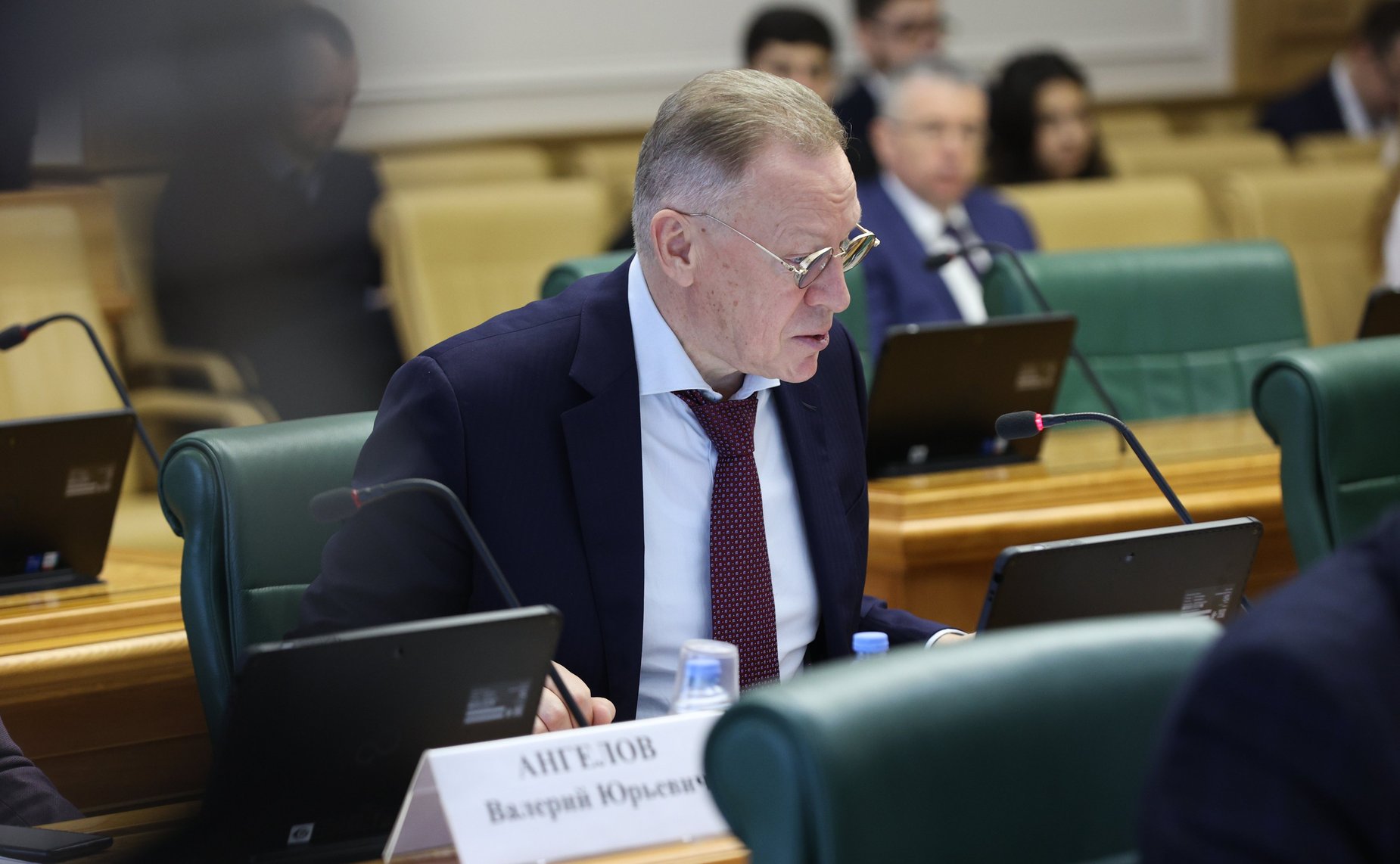 Заседание Комитета СФ по конституционному законодательству и государственному строительству