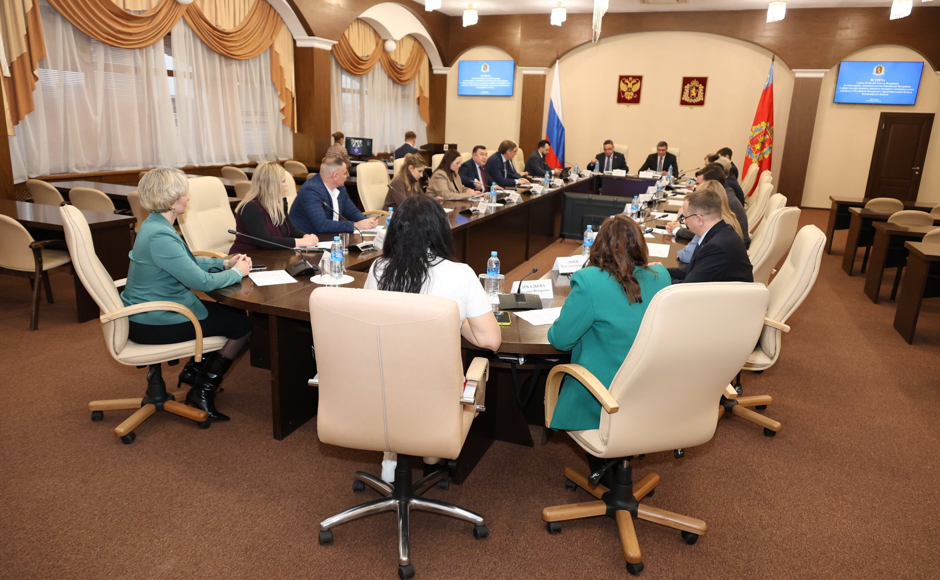 Члены Комиссии СФ по мониторингу законодательства в сфере государственного контроля (надзора) и муниципального контроля в РФ провели встречу с представителями бизнес-сообщества