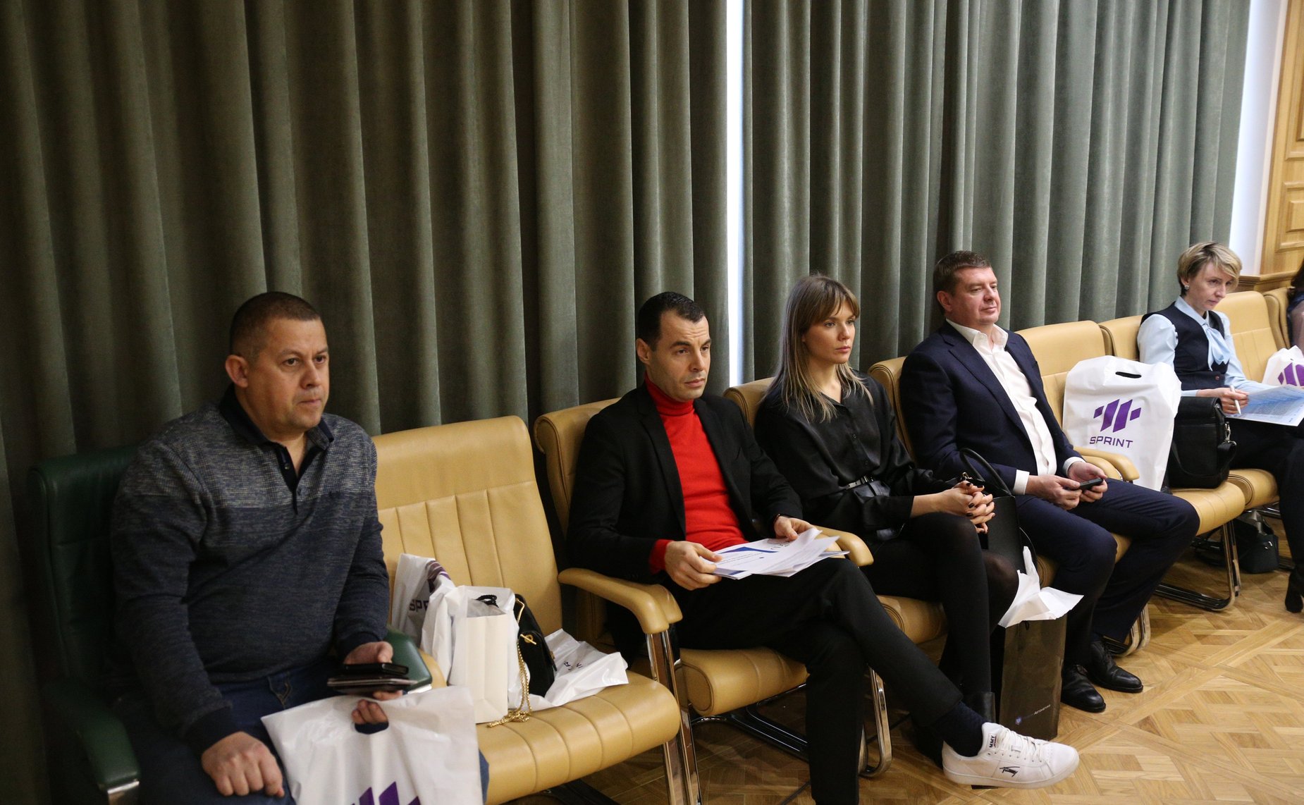 Круглый стол на тему «Федеральный проект «Искусственный интеллект»: вопросы нормативного регулирования и кадрового обеспечения»