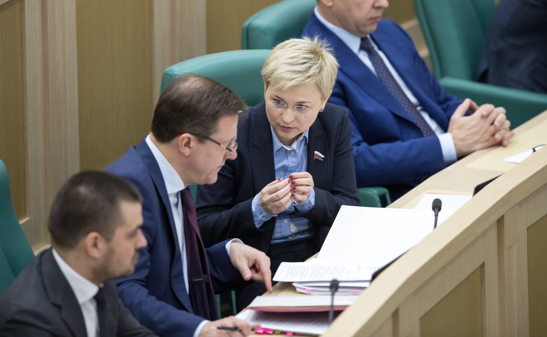 Д. Азаров и Л. Бокова