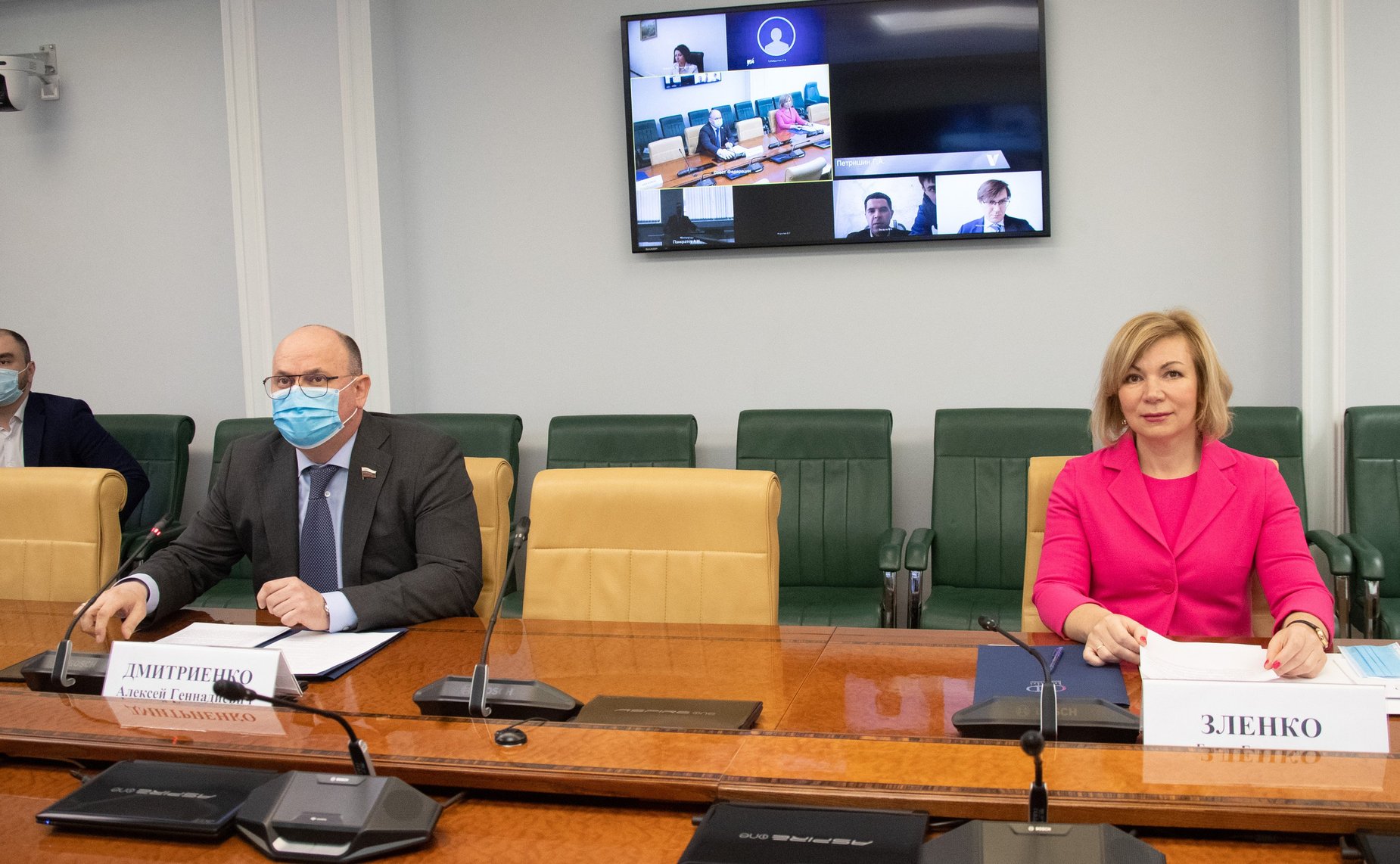 Видеоконференция Комитета СФ по экономической политике о мерах законодательного регулирования отрасли обращения с твердыми коммунальными отходами