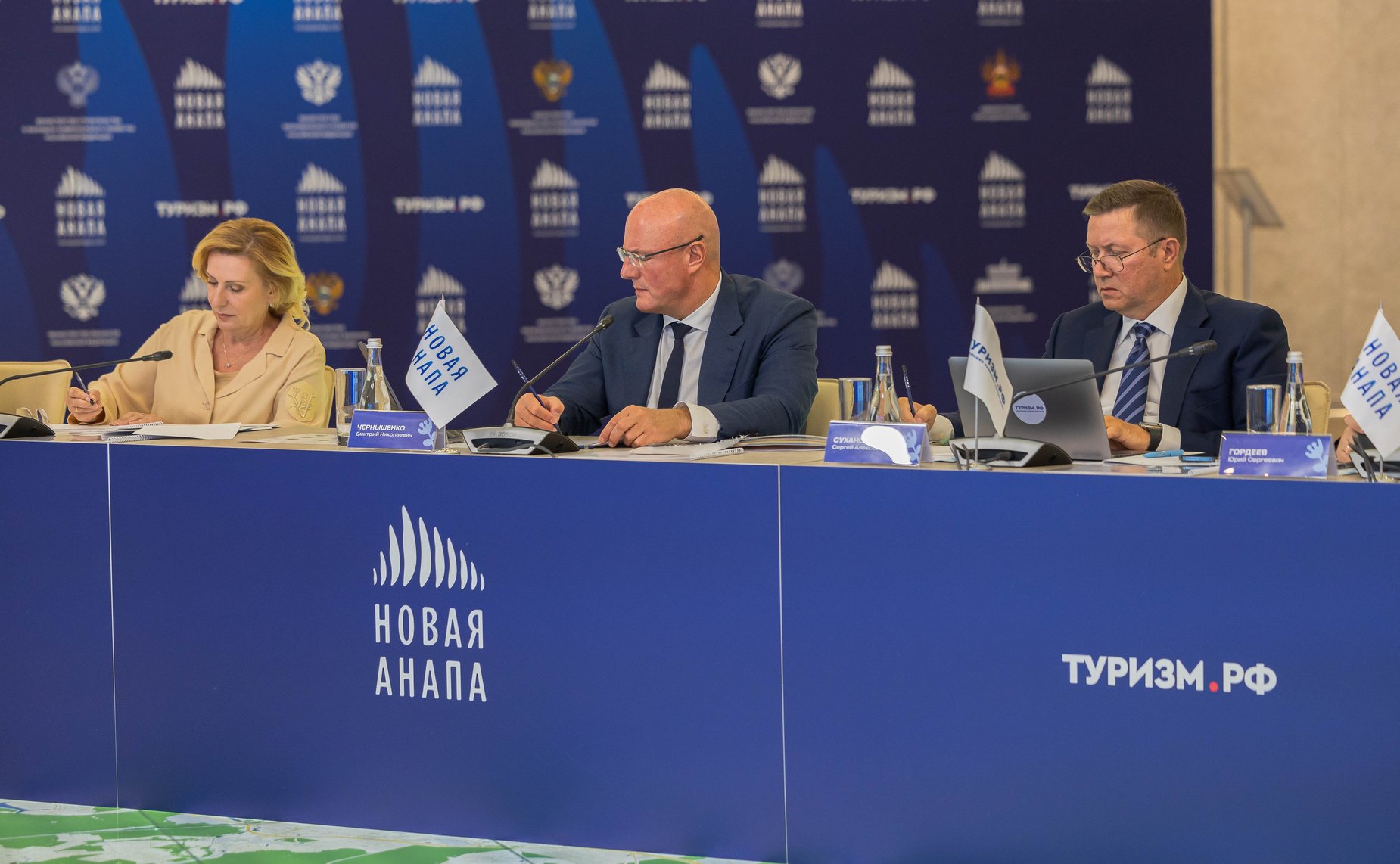 Инна Святенко приняла участие в заседании жюри первого этапа открытого Всероссийского конкурса с международным участием на разработку архитектурных, планировочных и градостроительных решений будущей туристской территории «Всероссийский пляжный семейный ку