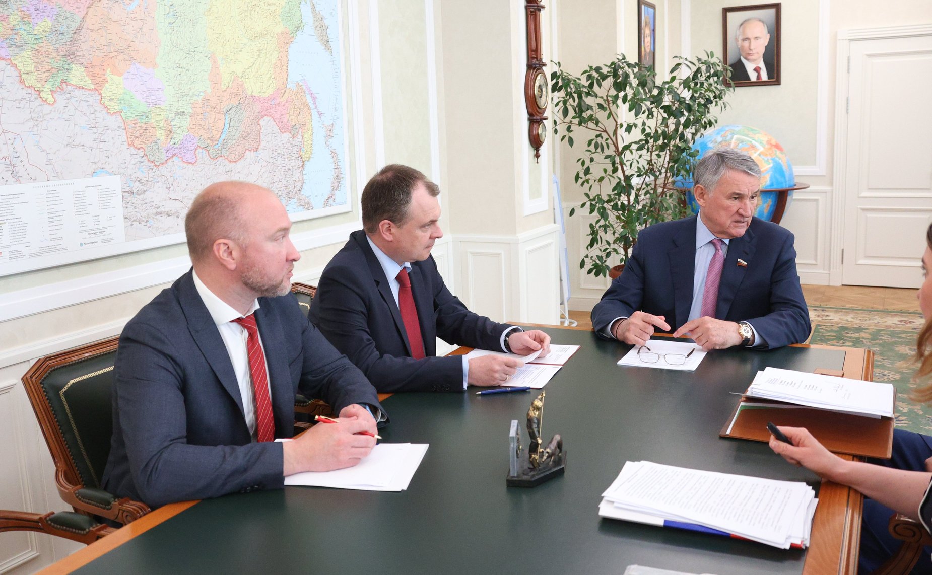 Рабочая встреча заместителя Председателя СФ Юрия Воробьева с Руководителем Федерального агентства по техническому регулированию и метрологии Антоном Шалаевым