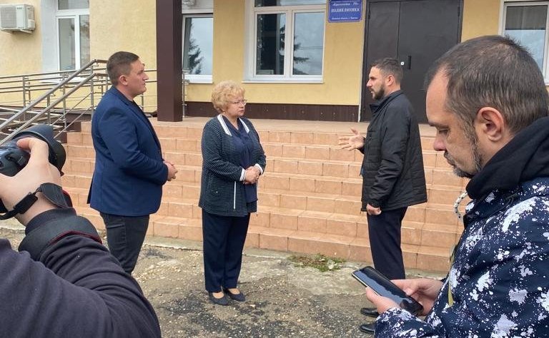 Оксана Хлякина посетила социальные объекты и сельхозпредприятия Липецкой области