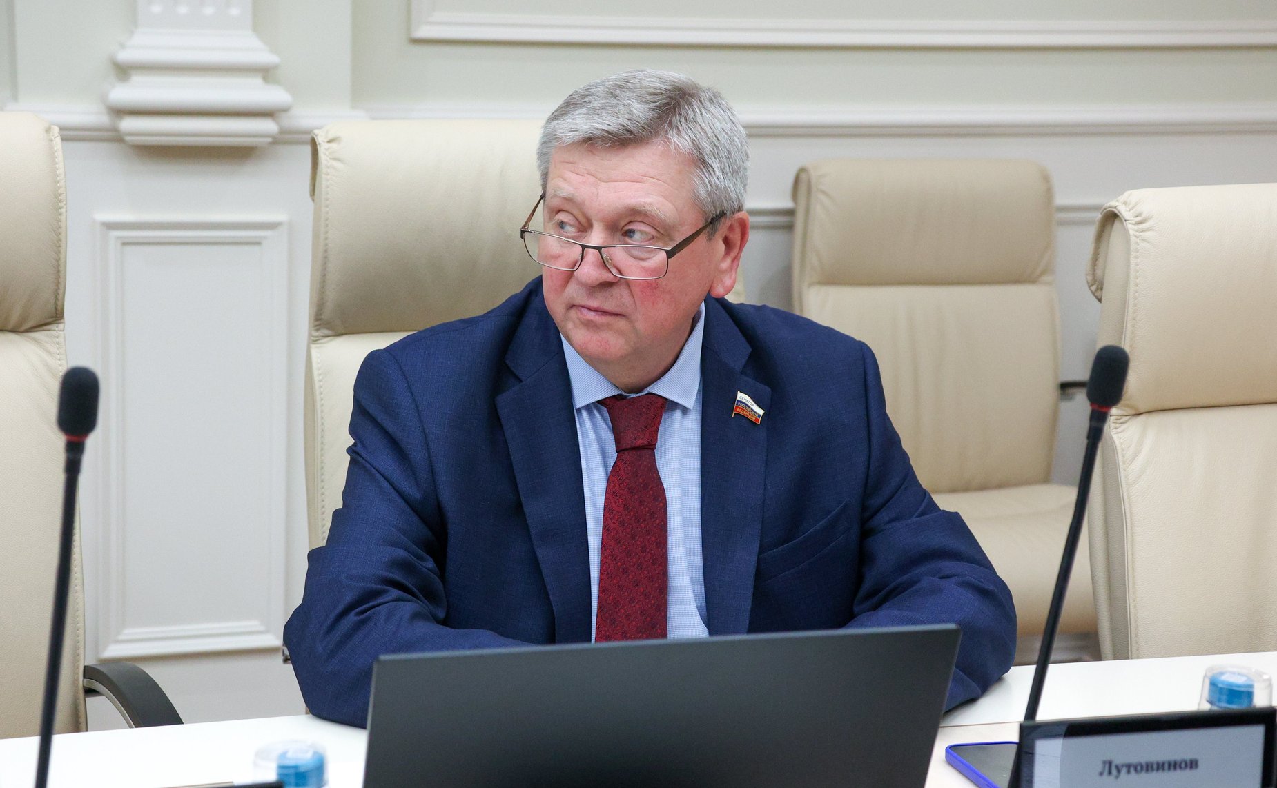 Александр Лутовинов