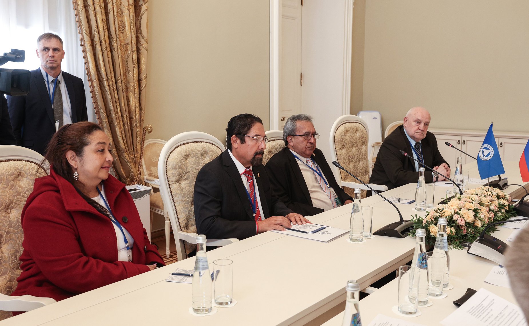 Валентина Матвиенко провела встречу с Председателем ПАРЛАСЕН Амадо Серрудом Асеведо и его заместителем Гильермо Даниэлем Ортегой Рейесом