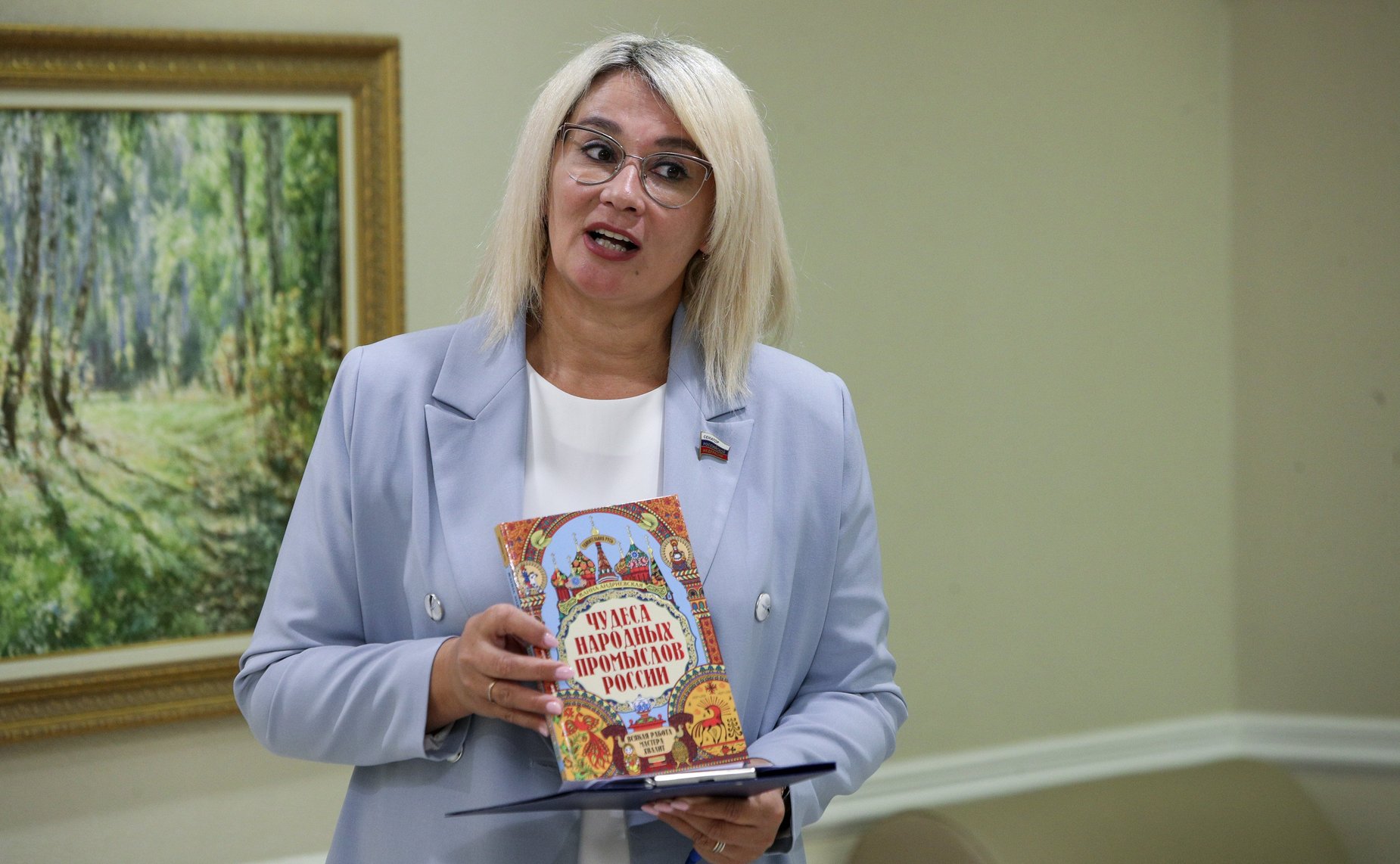 Открытие в Совете Федерации выставки о книжной серии «Удивительная Русь»