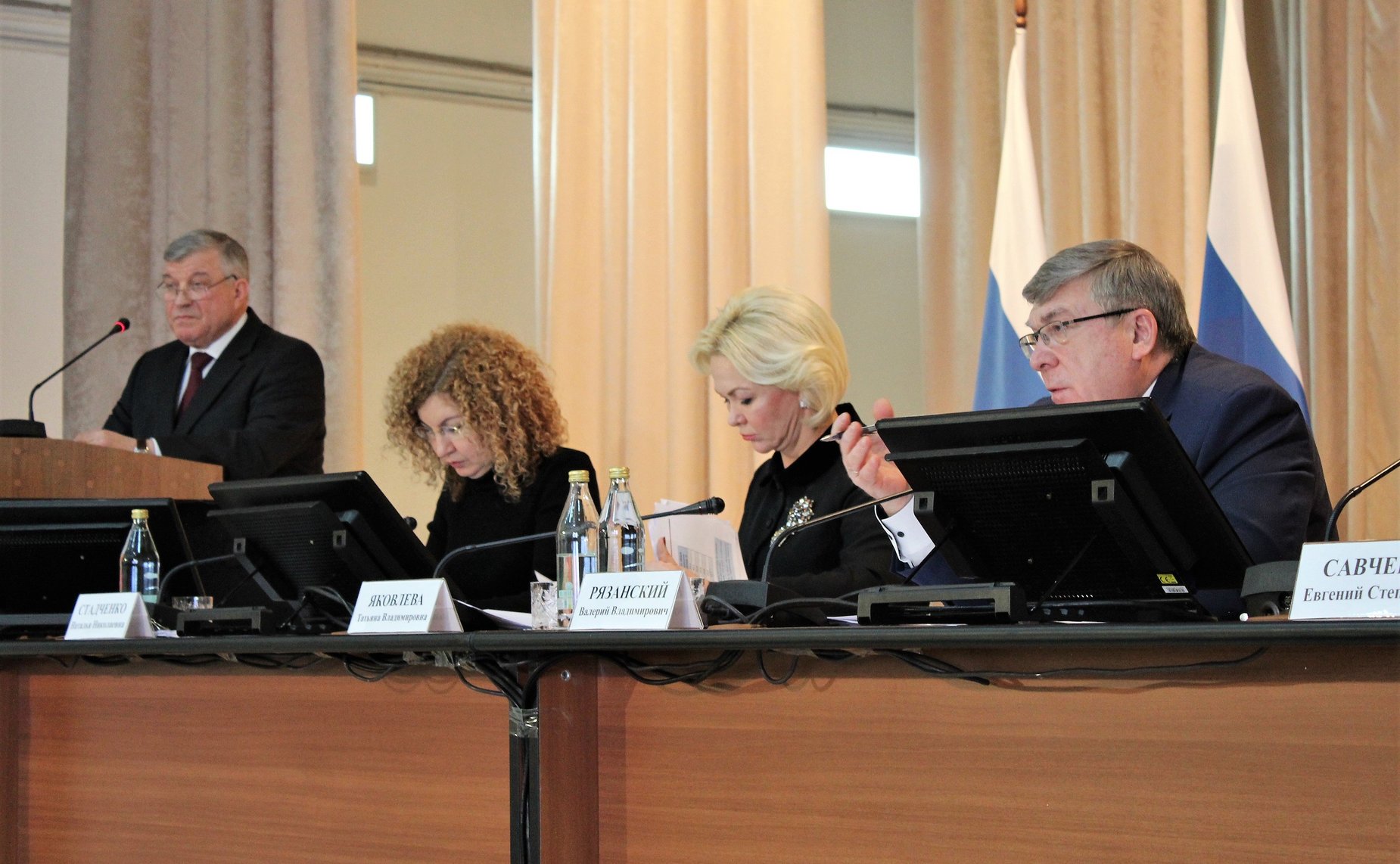 Выездные «парламентские слушания» Комитета СФ по социальной политике в Белгородской области