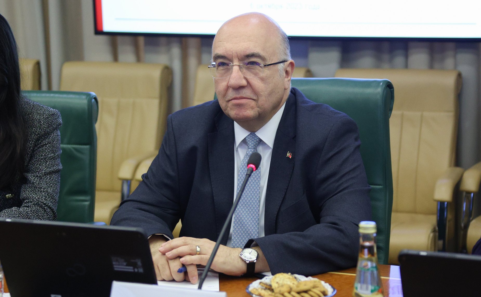 Встреча Председателя Комитета СФ по международным делам Григория Карасина с Чрезвычайным и Полномочным Послом Турецкой Республики в РФ Мехметом Самсаром