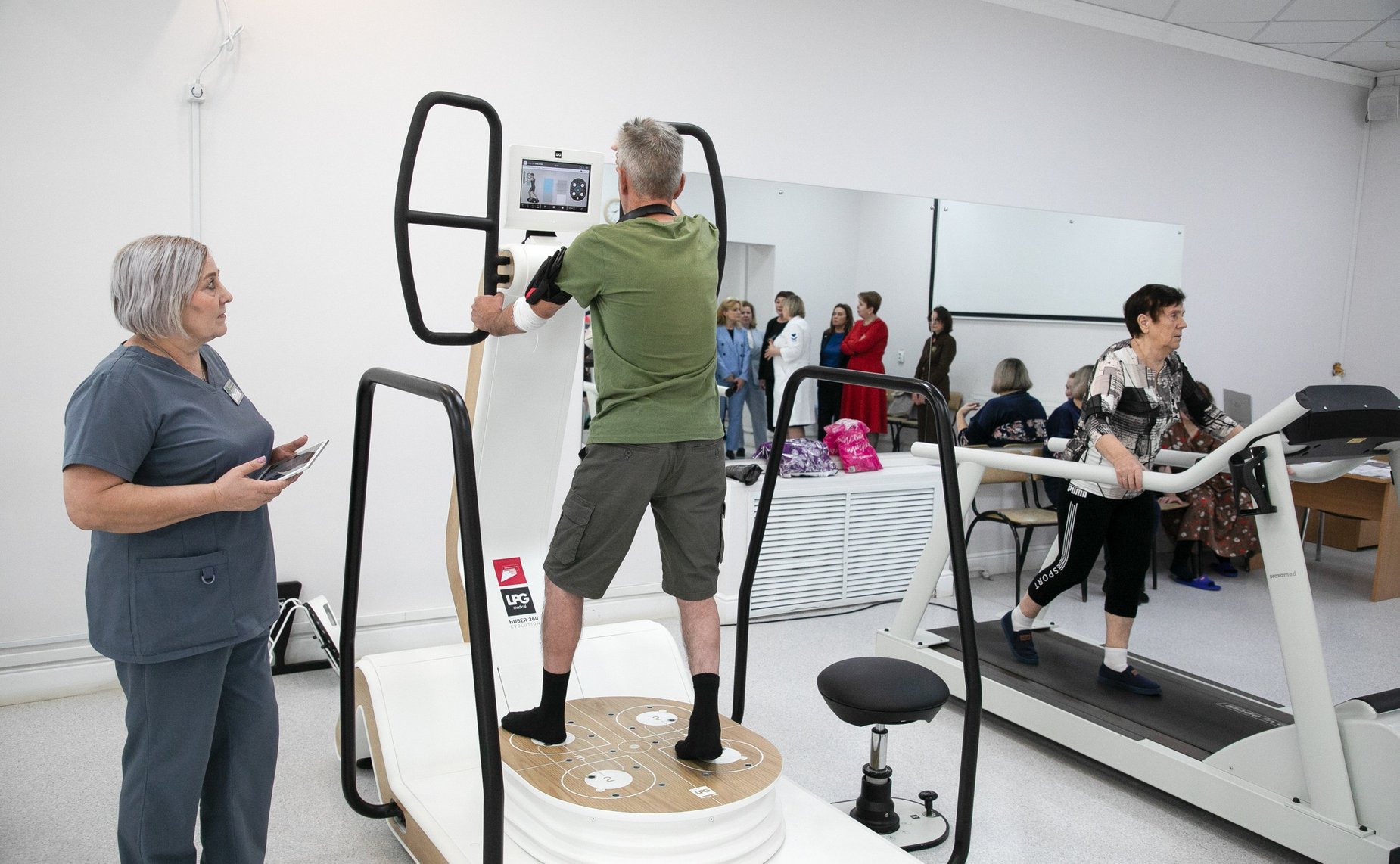 Сенаторы посетили объекты социальной сферы Тюменской области