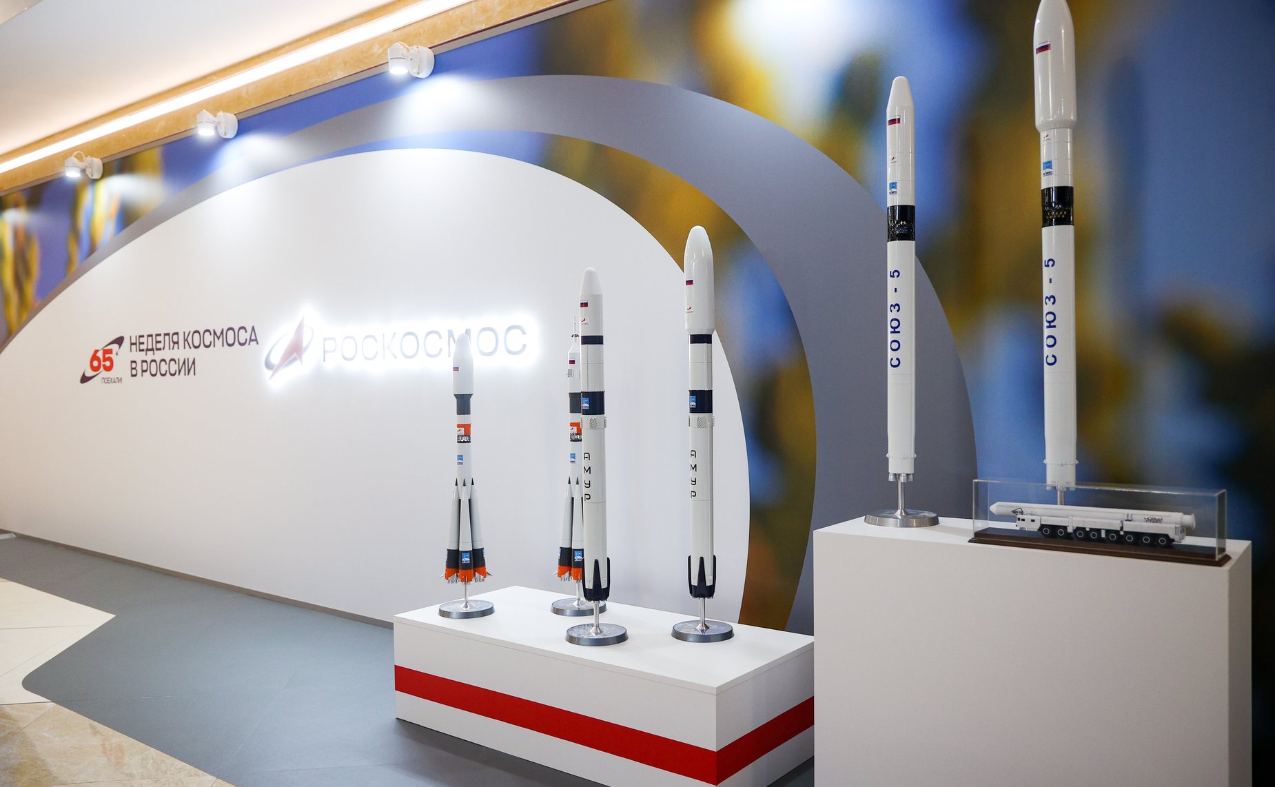 В Совете Федерации состоялось открытие выставки Госкорпорации «Роскосмос»