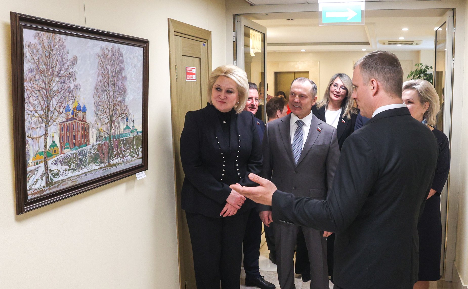 Торжественное открытие в Совете Федерации персональной выставки художника-живописца И. Лысенкова «Матушка Рязань»