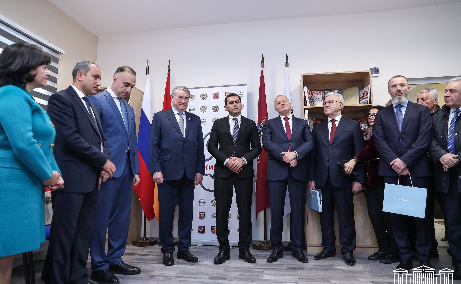 Российская делегация приняла участие в открытии Русского центра в Юношеской школе искусства в городе Цахкадзор