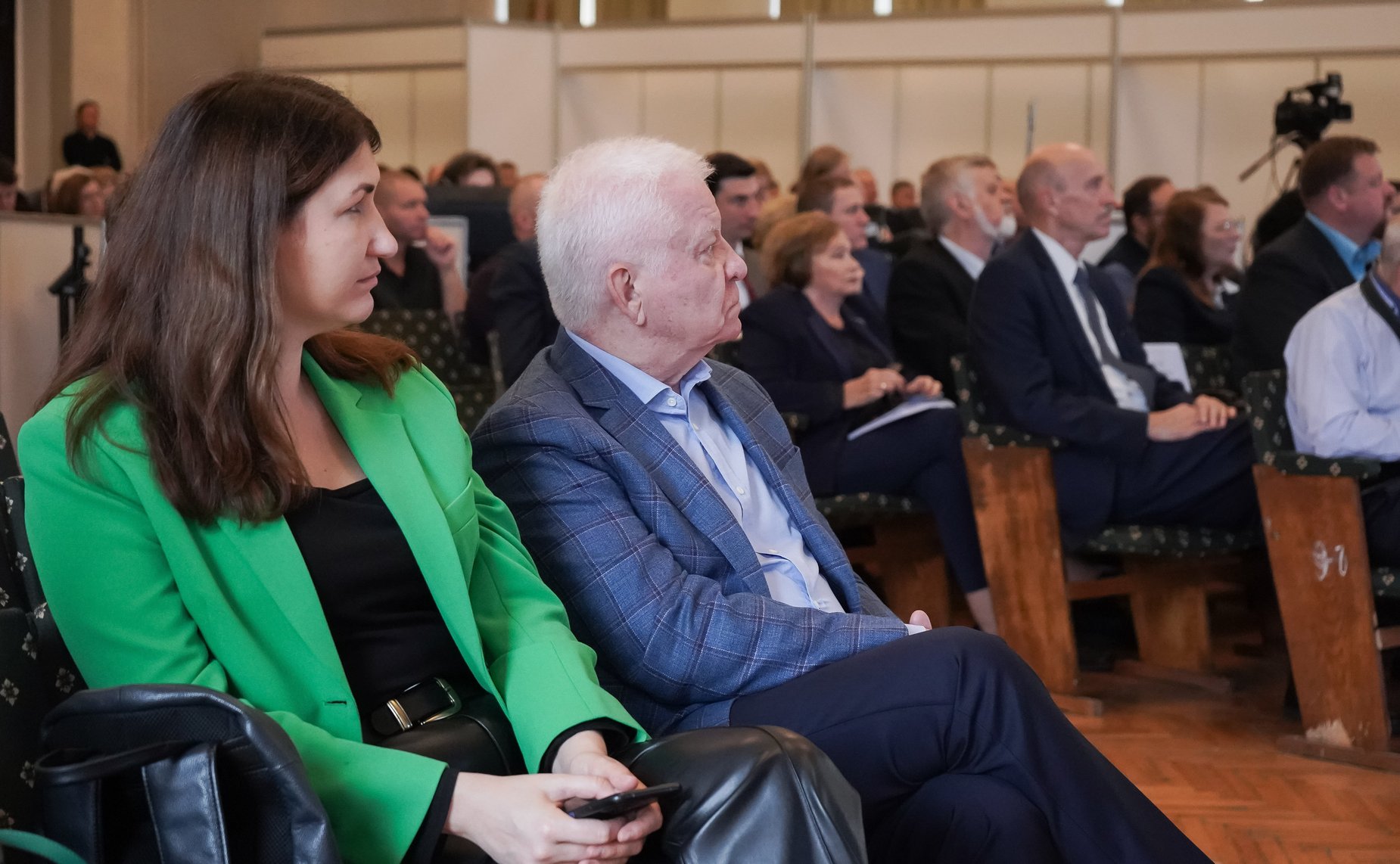 Анатолий Артамонов на площадке Московского автомобильно-дорожного государственного технического университета (МАДИ) принял участие в II Международной научно-практической конференции «Строительство качественных и безопасных дорог с применением цементобетон