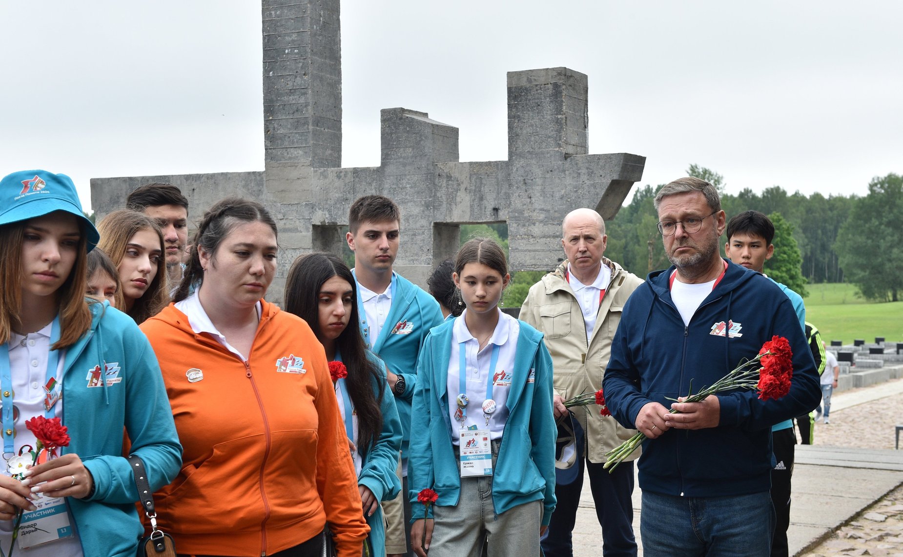 Участники проекта посетили Государственный мемориальный комплекс «Хатынь»