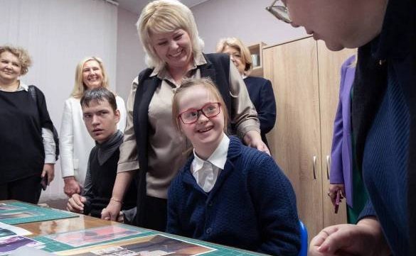 Елена Писарева провела заседание рабочей группы Экспертного совета по инклюзивному образованию при Комитете на площадке общеобразовательного учреждения «Школа № 2124 «Центр развития и коррекции» г. Москвы