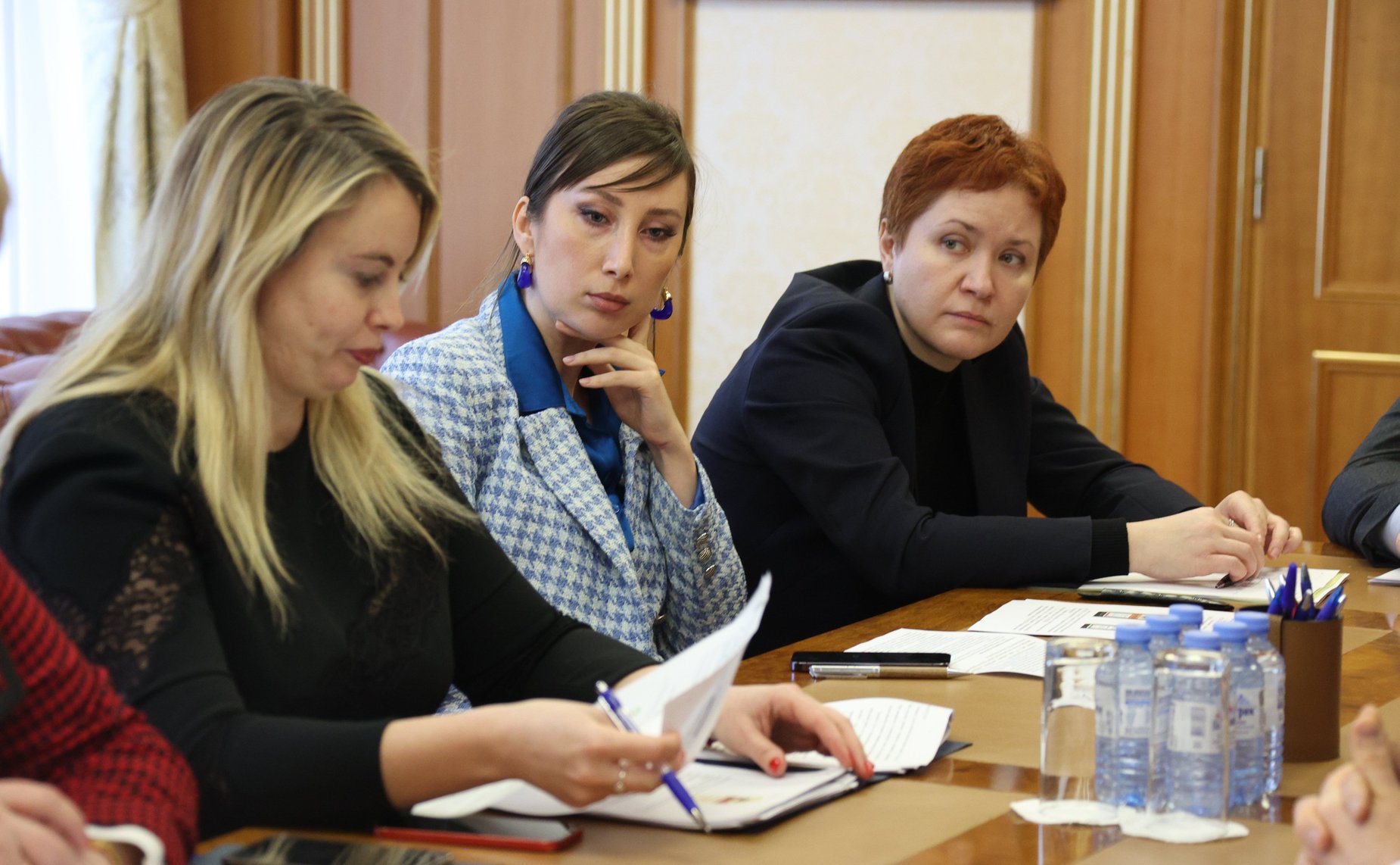 Заместитель Председателя СФ Николай Журавлев провел совещание по вопросу поддержки российских производителей, нацеленных на импортозамещение