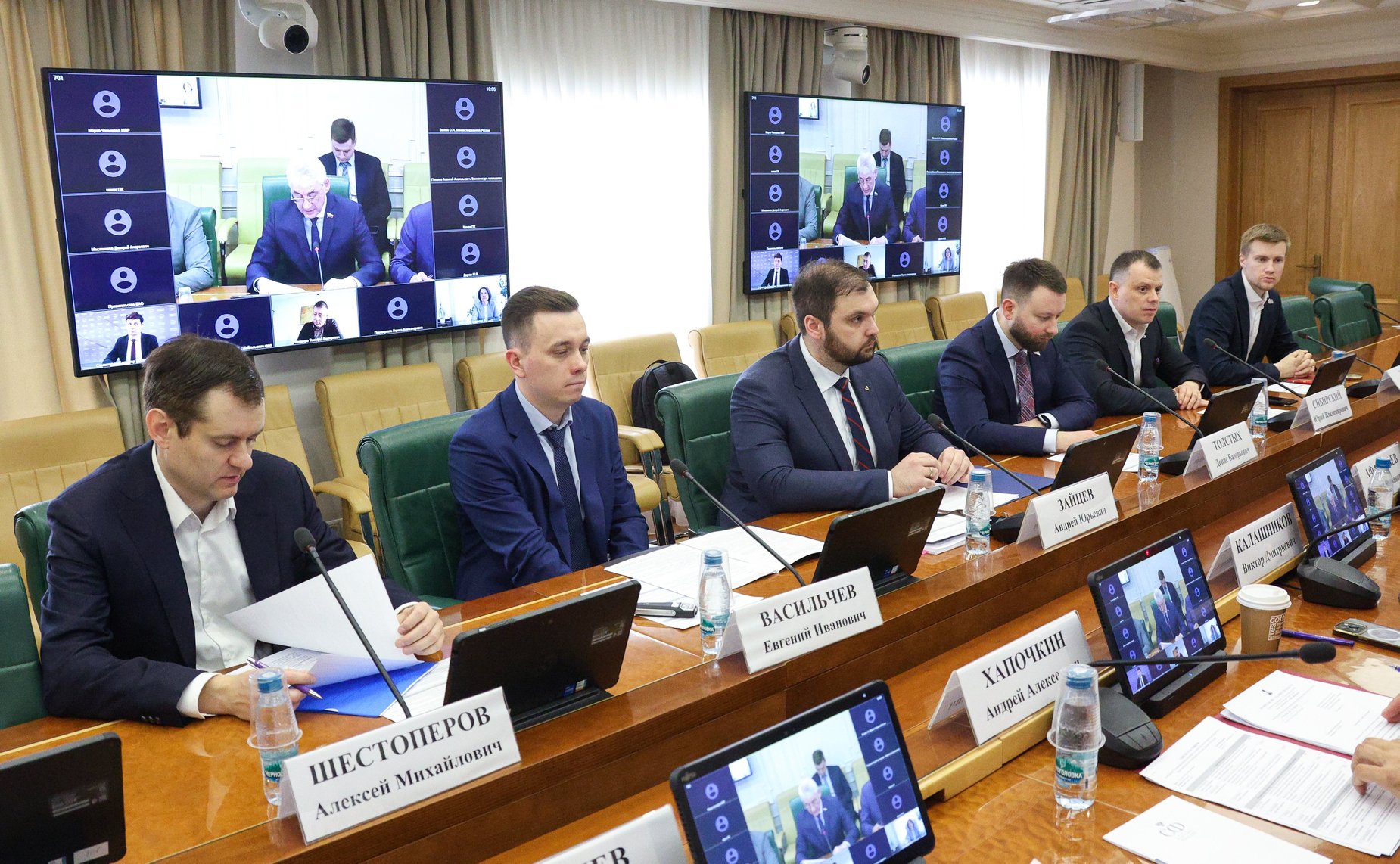 Совещание «Промышленная кооперация: условия для роста производственного и технологического потенциала регионов Дальнего Востока»