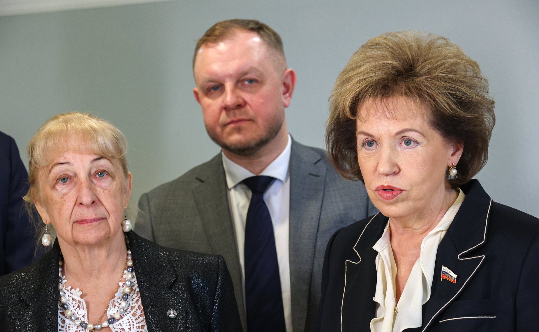 Торжественное открытие выставки Народного художника РФ Людмилы Юга «Нить времен. Подвиг Победы»