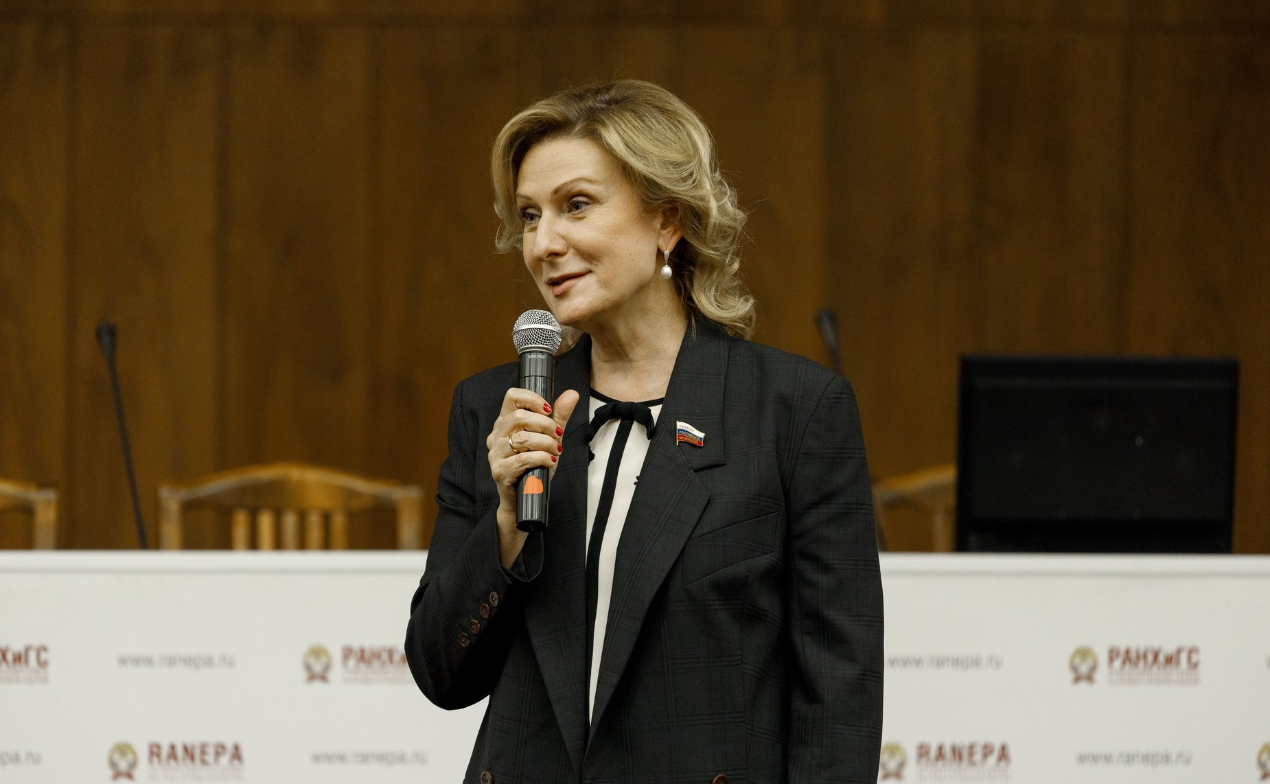 Инна Святенко