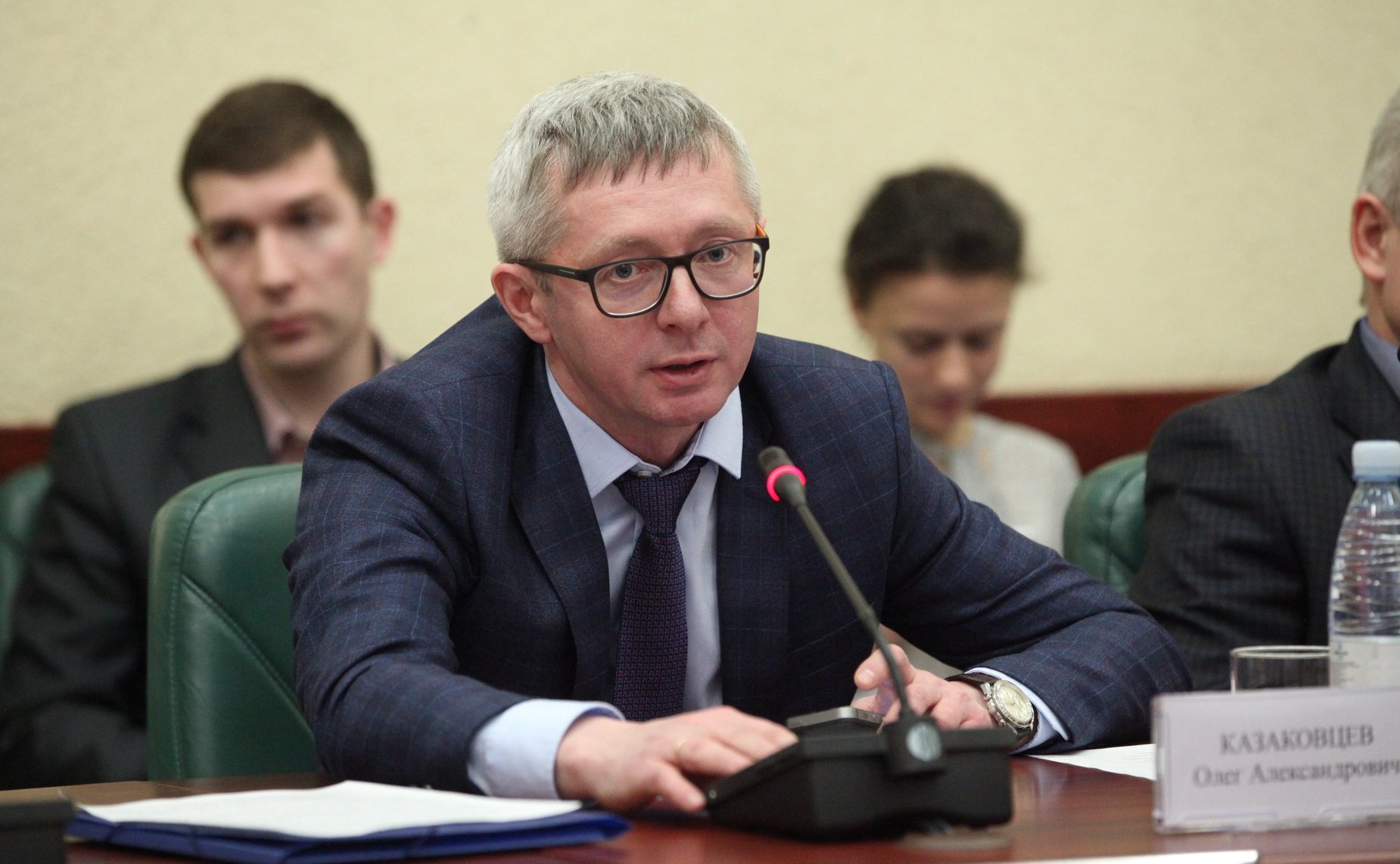 О. Казаковцев